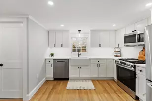 53 Perkins St, Stoneham, MA 02180 - Photo 10