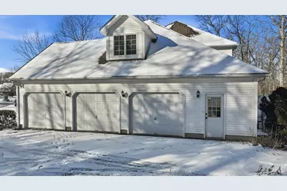 37 Wyndermere Pl, Ludlow, MA 01056 - Photo 34