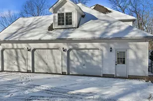 37 Wyndermere Pl, Ludlow, MA 01056 - Photo 34