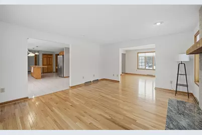 37 Wyndermere Pl, Ludlow, MA 01056 - Photo 14