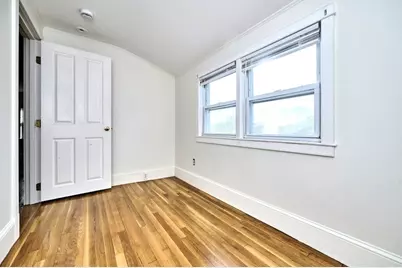 39 Maynard St, Arlington, MA 02474 - Photo 12