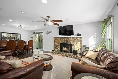 34 Scandinavia Ave, Worcester, MA 01603 - Photo 4