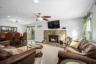 34 Scandinavia Ave, Worcester, MA 01603 - Photo 4