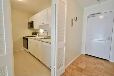 8 Whittier Pl #15F, Boston, MA 02114 - Photo 14