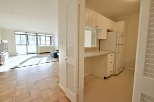 8 Whittier Pl, Boston, MA 02114 - Photo 8