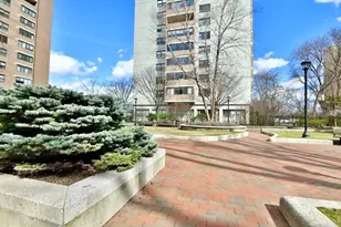 8 Whittier Pl, Boston, MA 02114 - Photo 24