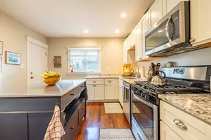 23 Winthrop Ave, Beverly, MA 01915 - Photo 12