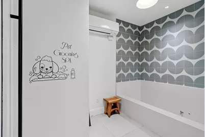 191 Washington St #725, Boston, MA 02135 - Photo 32