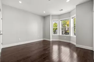 301 Saratoga St, Boston, MA 02128 - Photo 6
