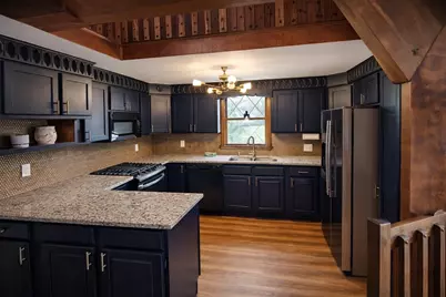 143 Royal St, Chicopee, MA 01020 - Photo 6