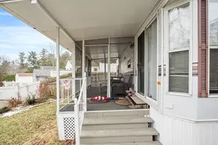 895 Flat Hill Rd, Lunenburg, MA 01462 - Photo 16