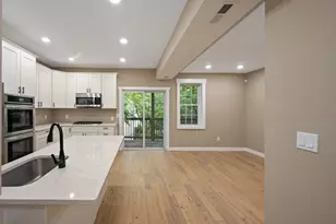 5 Monmouth St, Boston, MA 02128 - Photo 24