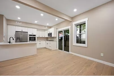 5 Monmouth St, Boston, MA 02128 - Photo 10
