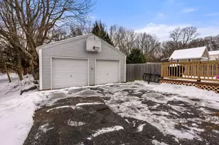 361 Prospect Ave, West Springfield, MA 01089 - Photo 32