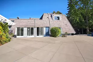 22 Presidential Dr, Quincy, MA 02169 - Photo 16