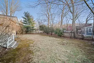 52 Heatherland Rd, Newton, MA 02461 - Photo 16