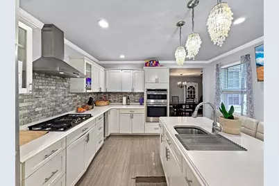 6 Nichols St, Lynn, MA 01902 - Photo 6