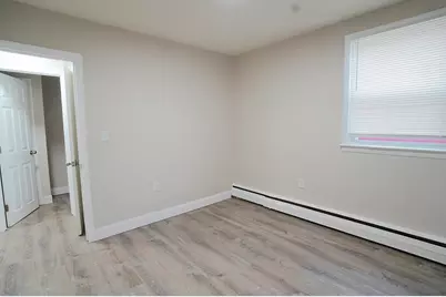 18 Waugh St #10, Lowell, MA 01850 - Photo 12