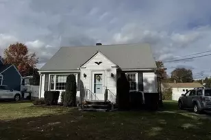 4 Benjamin Rd, Worcester, MA 01602 - Photo 1