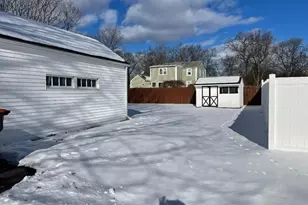 29 Valentine St, Agawam, MA 01001 - Photo 4