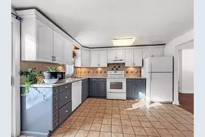 306 Aiken Ave #16, Lowell, MA 01850 - Photo 12