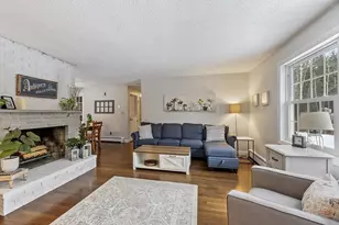 127 Brookline St, Pepperell, MA 01463 - Photo 4