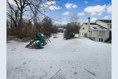 35 Peter St, Holliston, MA 01746 - Photo 8