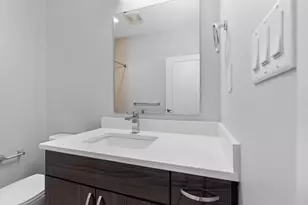 640 Boston Ave, Medford, MA 02155 - Photo 16