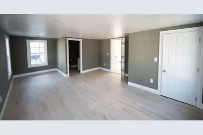 217 Spring St, Athol, MA 01331 - Photo 18