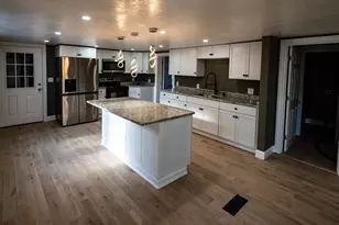 217 Spring St, Athol, MA 01331 - Photo 4