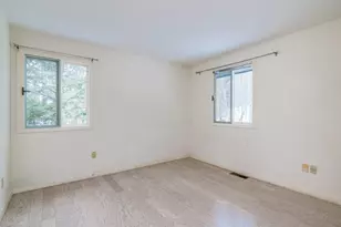 11 Overlook Dr, Amherst, MA 01002 - Photo 16