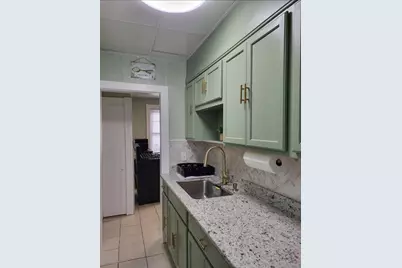 9 Reeves St #1, Worcester, MA 01607 - Photo 1