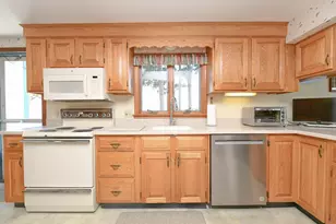 18 Gibbs Rd, Bourne, MA 02562 - Photo 6