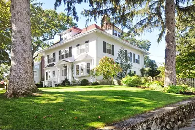 5 Lincoln St, Arlington, MA 02476 - Photo 1