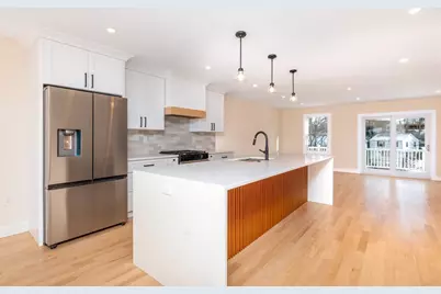 23 Hillcrest St, Waltham, MA 02451 - Photo 8