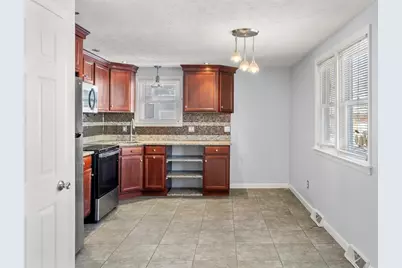 28 Frost Ave, Brockton, MA 02301 - Photo 8