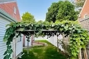 35 Butts St, Newton, MA 02464 - Photo 12