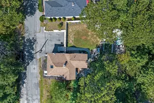 93 Sweetwater St, Saugus, MA 01906 - Photo 18