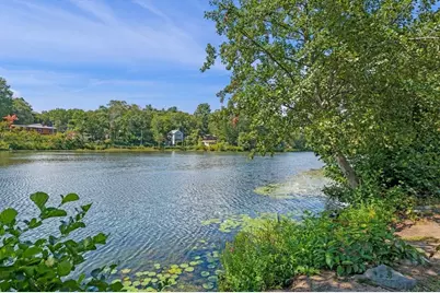 93 Sweetwater St, Saugus, MA 01906 - Photo 32