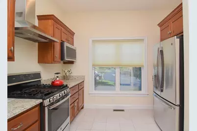 33 Boardwalk Dr #33, Andover, MA 01810 - Photo 6