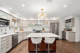 12 Spring Garden St, Boston, MA 02125 - Photo 6