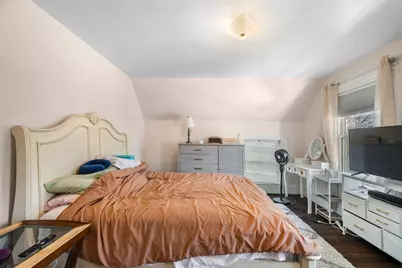 11 Round Hill St, Boston, MA 02130 - Photo 16