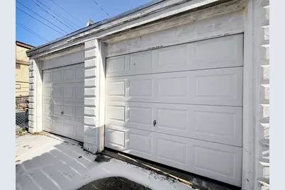 11 Round Hill St, Boston, MA 02130 - Photo 2