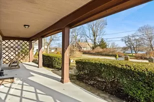 15 Seaview Ave, Swansea, MA 02777 - Photo 14