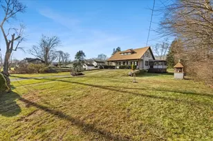 15 Seaview Ave, Swansea, MA 02777 - Photo 4