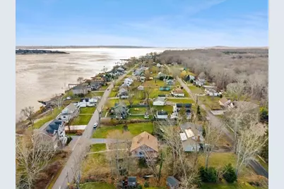 15 Seaview Ave, Swansea, MA 02777 - Photo 12