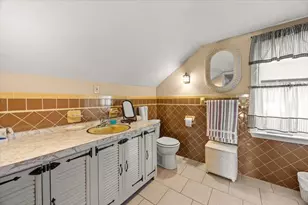 15 Seaview Ave, Swansea, MA 02777 - Photo 34