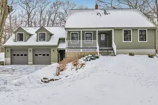300 Padre Rd, New Braintree, MA 01531 - Photo 2