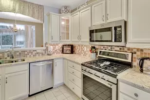 95 Godfrey Dr, Norton, MA 02766 - Photo 8