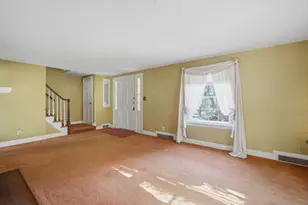 46 Puritan Cir, Springfield, MA 01119 - Photo 6